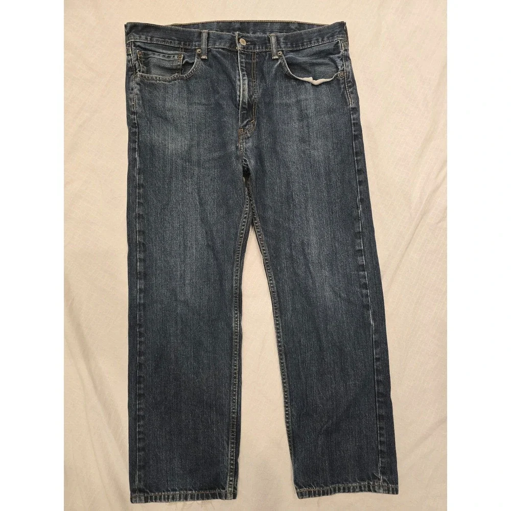 Levi's 505 jeans: Regular‎ Fit Straight Leg Men 38x30 measures 38x29 medium wash